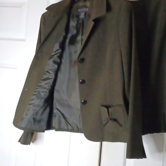 D19- 👌- 2 pc Hunter Green Clorered Jacket and Skirt Set - sz 10 - Picture 9 of 14